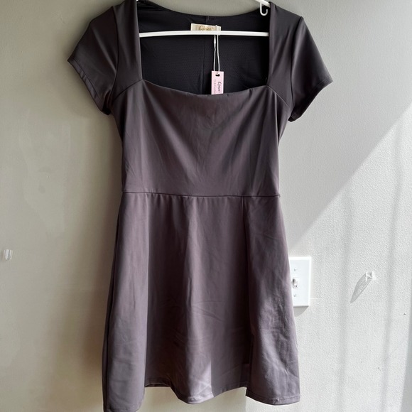 Qinsen Fit & Comfort Gray Square Neck Short Sleeve Mini Dress Medium Skims Like - Picture 1 of 9